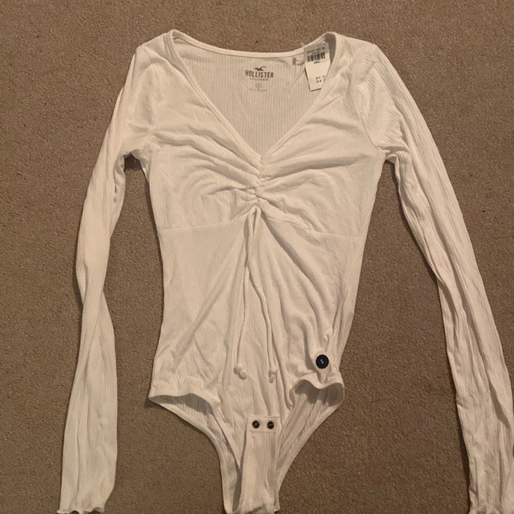 New with tag. Hollister long sleeve body suit